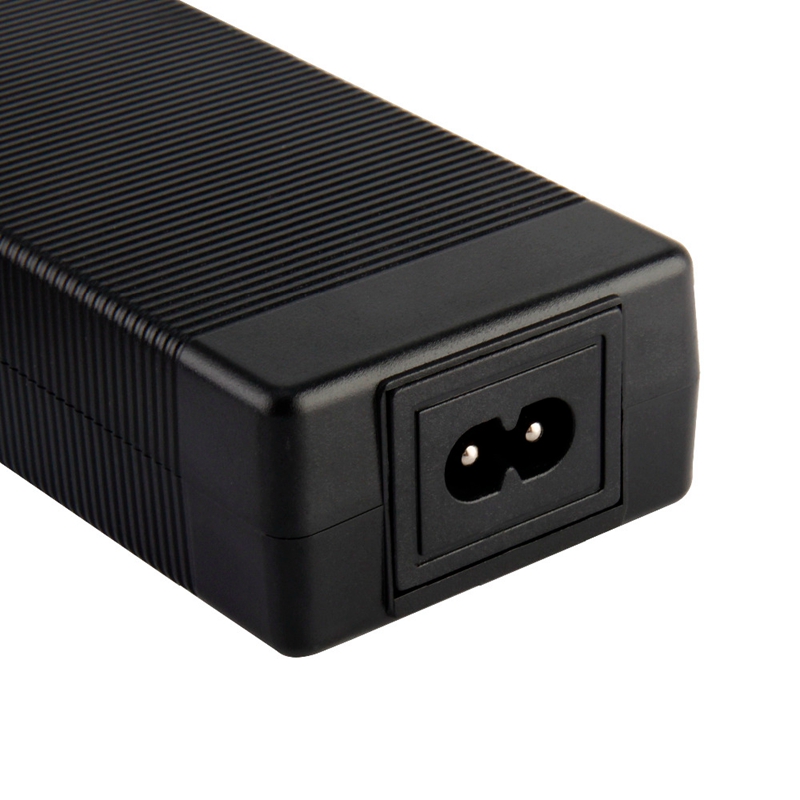 12.6V 3A Lithium Battery Charg - Fish Finder Charger recensie en prijs